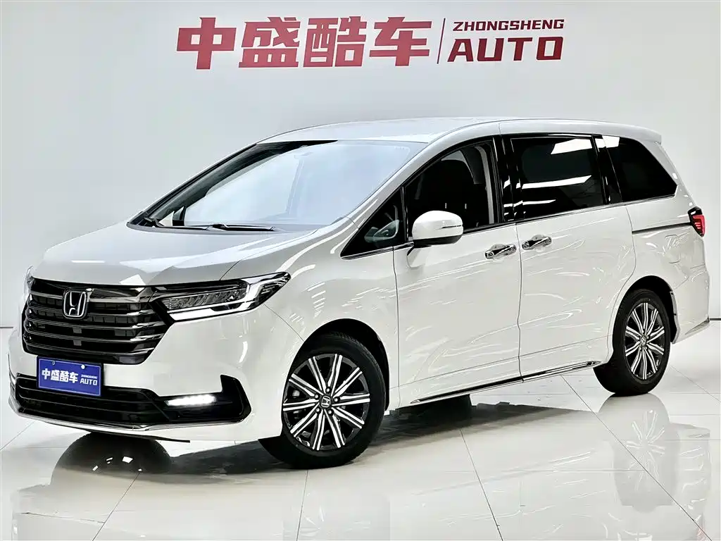 Одиссей 2022 года, 2.0L e:HEV Руй Юэ Сян Бан 12000 km 2022