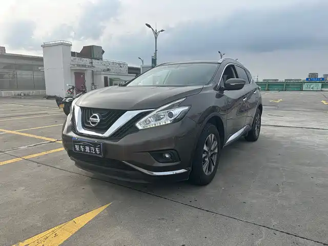 NISSAN LOULAN