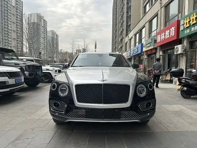 BENTLEY TIM YUE 2018