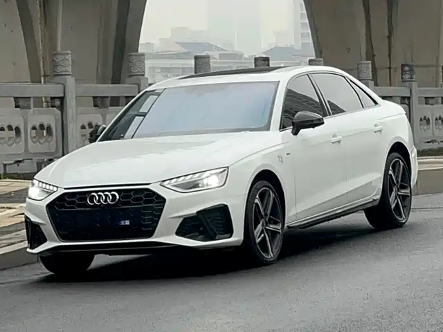 AUDI  A4L 2025