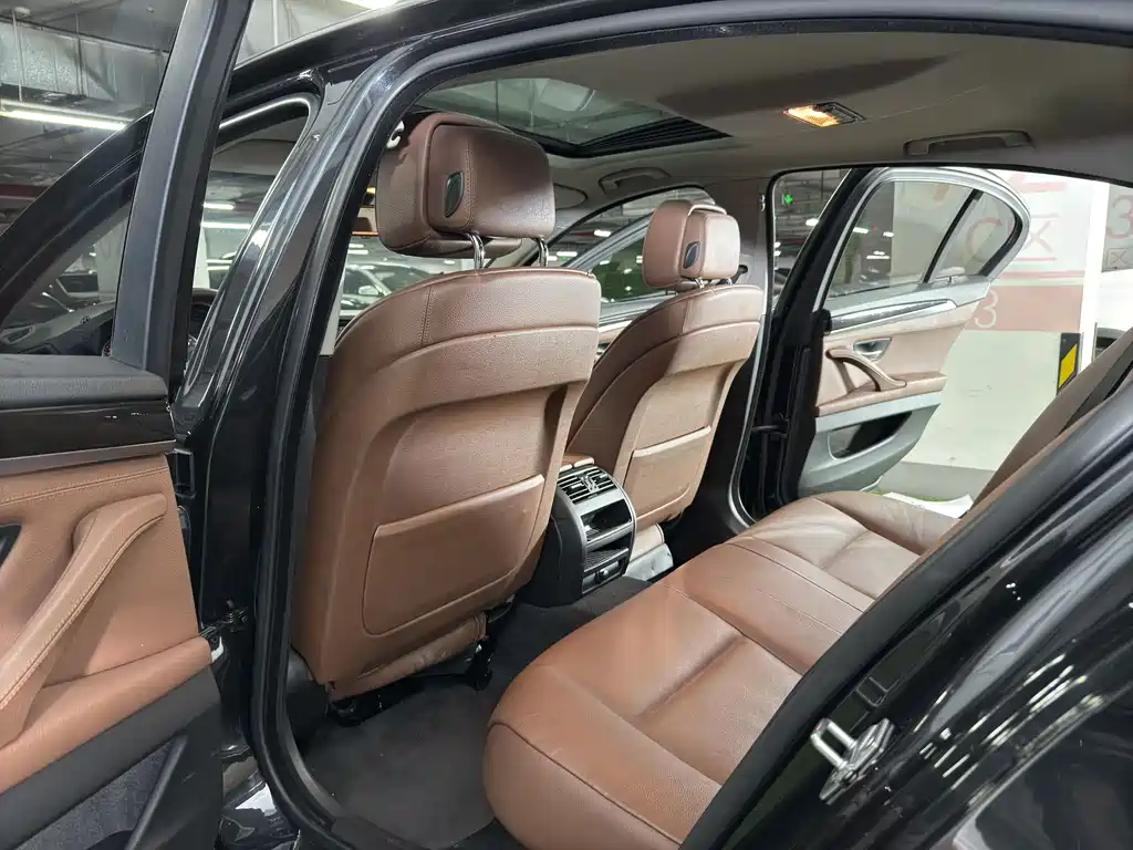 BMW 5 Series 5 2011 535i Luxury Sport