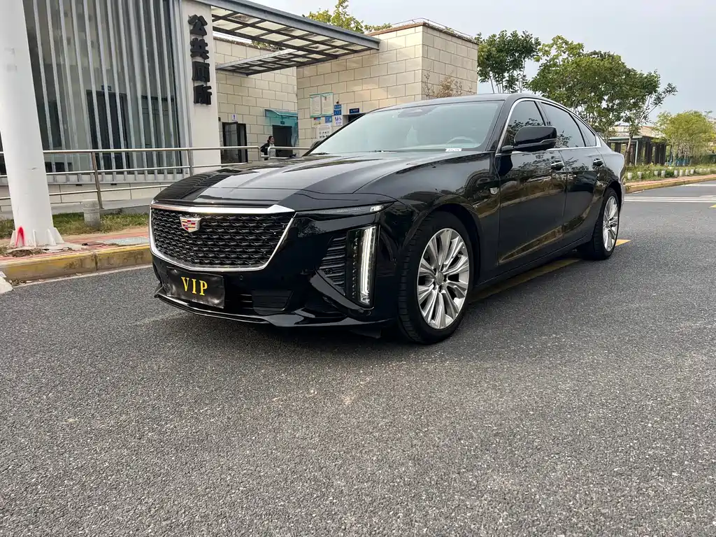 Кадиллак CT6 2023 года 28T Престижная версия 25000 km 2024