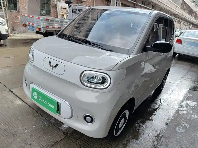 WULING AUTOMOBILE HONGGUANG MINIEV 2025