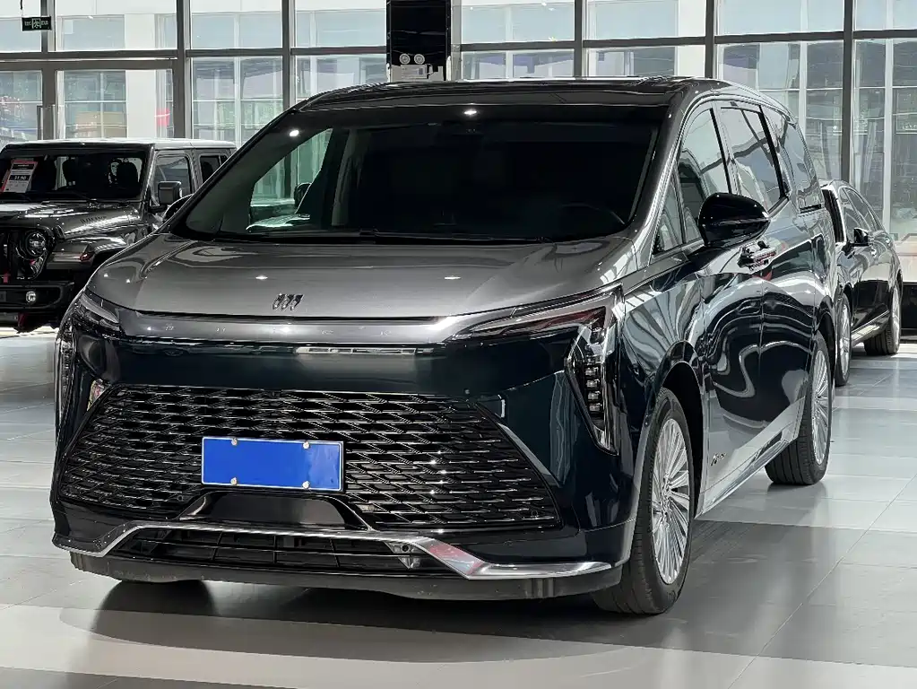Век 2023 года 2.0T четырёхместная версия с частной конфигурацией 28500 km 2023