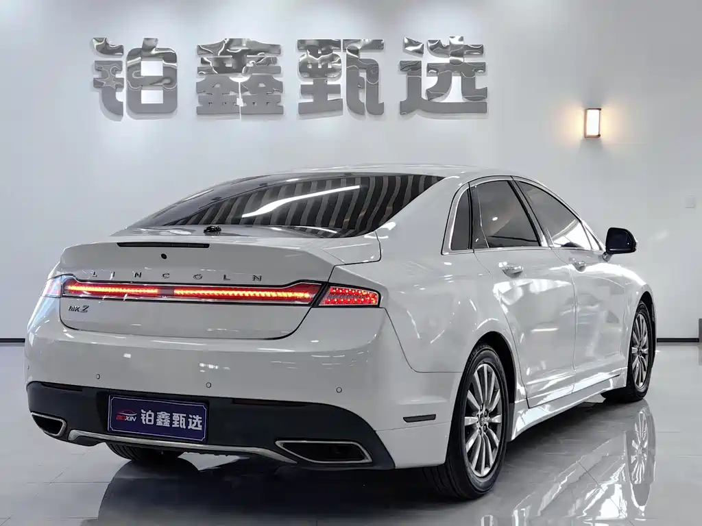 LINCOLN MKZ