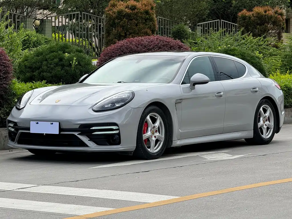 Porsche Panamera 2011