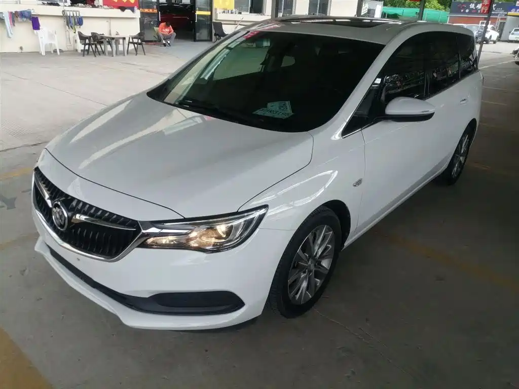 BUICK  GL6