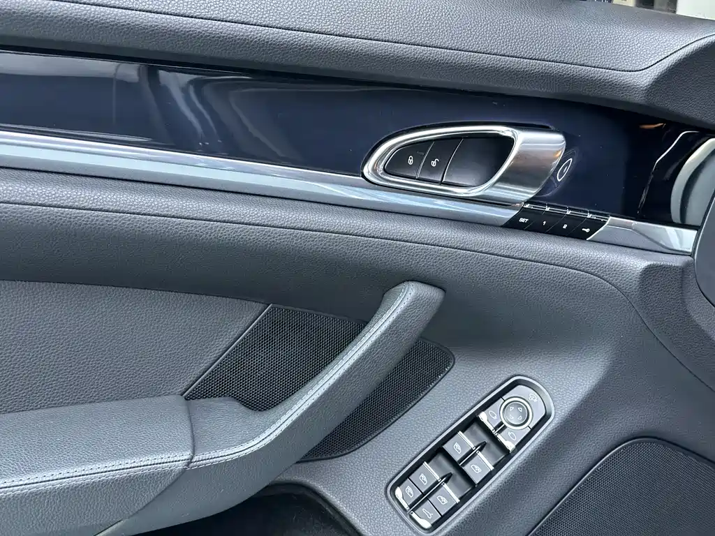 Porsche Panamera 2014 Panamera 4 3.0T