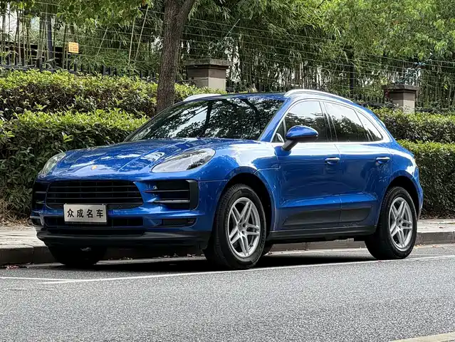 PORSCHE MACAN 2019
