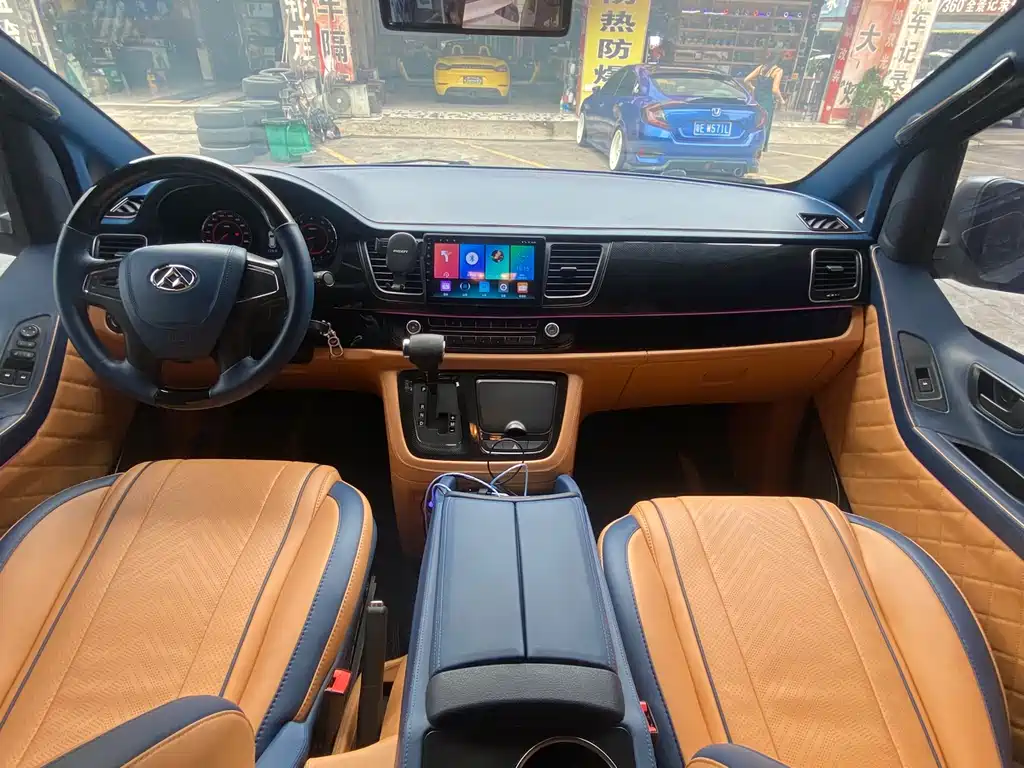 Maxus G10 2016 2.0T AT Luxury Executive
