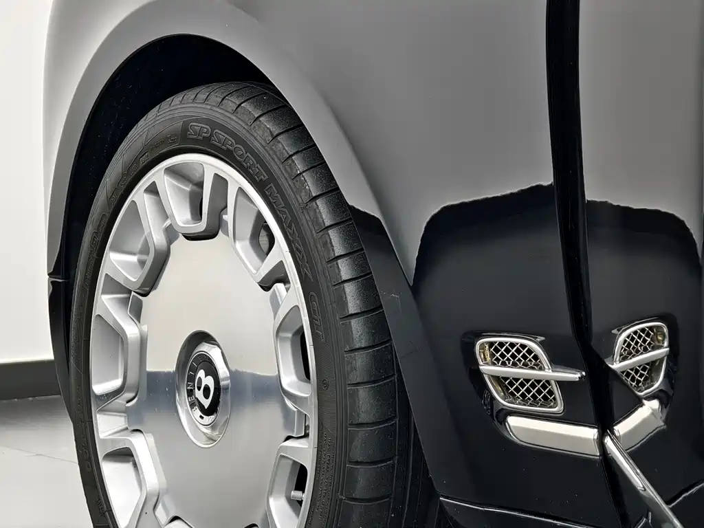 Bentley Mulsanne 6.8T Diamond Jubilee, фото 14