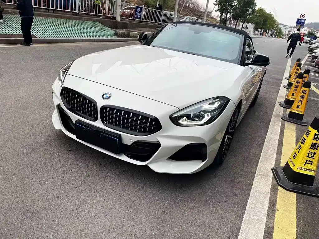 BMW Z4 2020 года sDrive 25i Серебряно-стальная лимитированная версия 55000 km 2020
