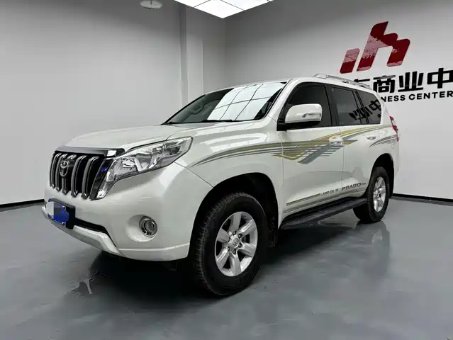 TOYOTA PRADO 2017