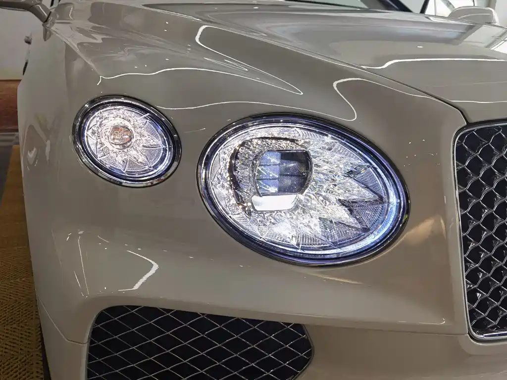 Bentley Bentayga 2022 4.0T V8