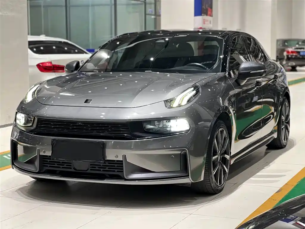 Линкек 03 2021 года, 1.5TD DCT, Пакет Power чемпионской версии 32000 km 2020