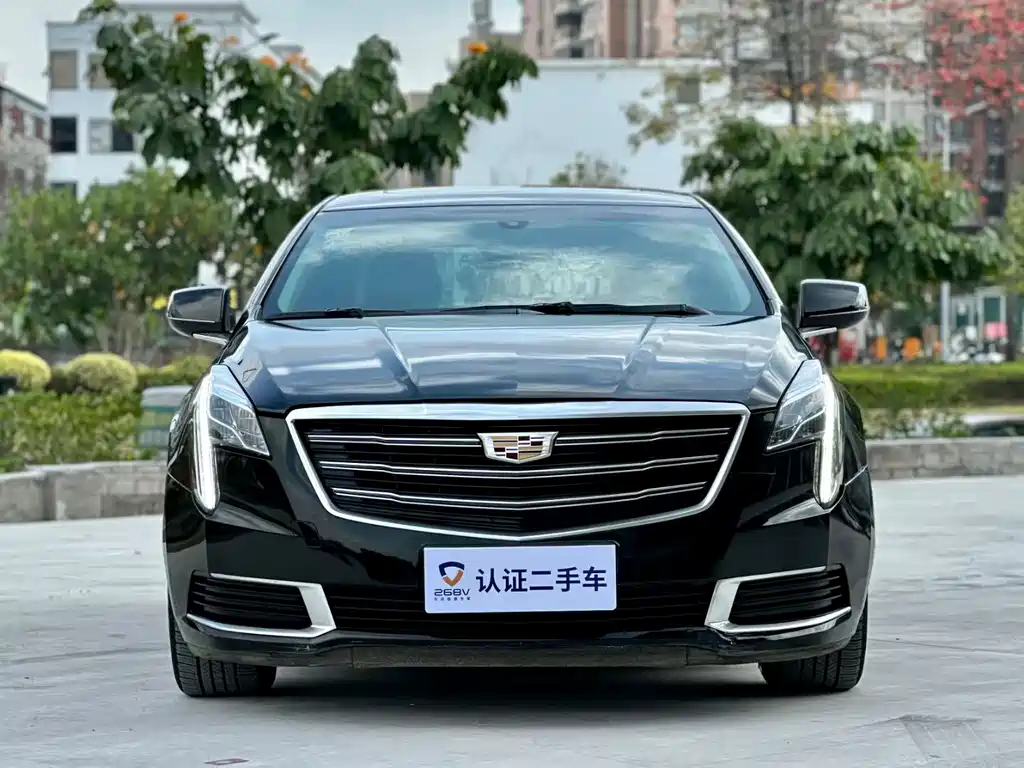 CADILLAC XTS