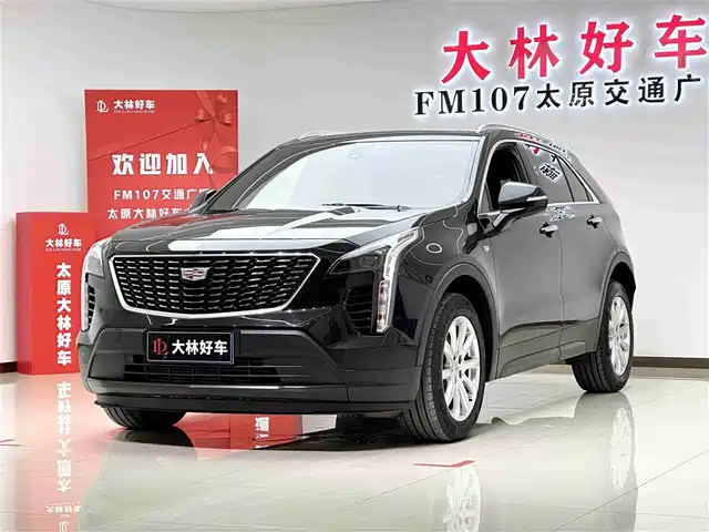 CADILLAC  XT4