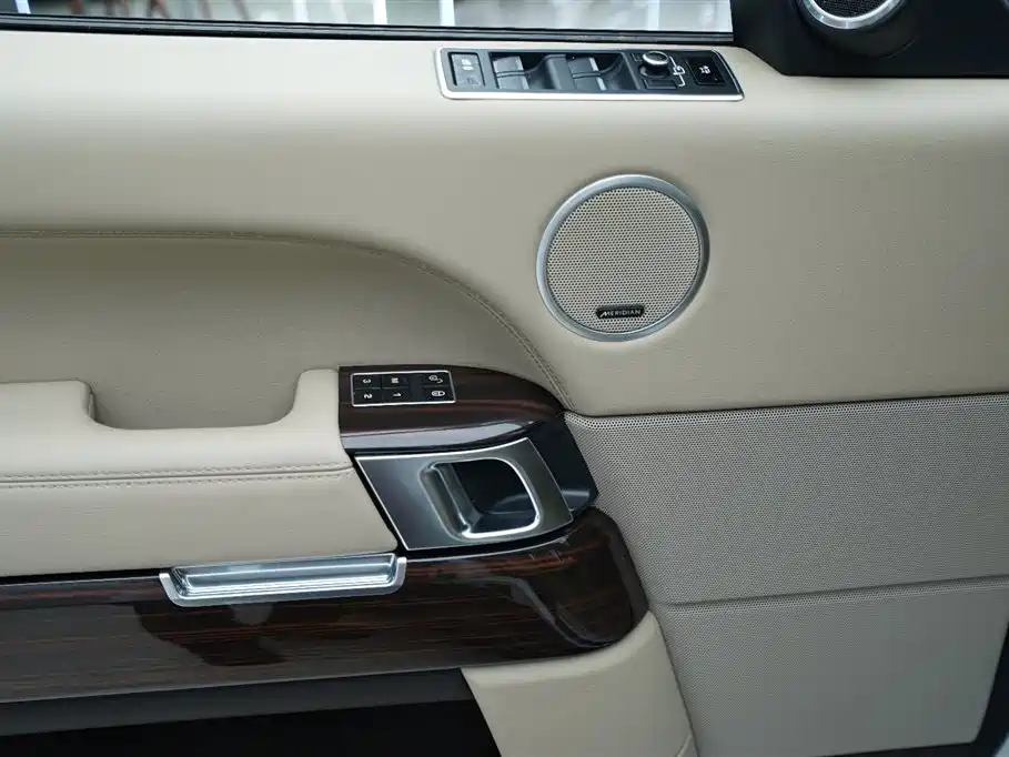 Land Rover Range Rover 2015 3.0 TDV6 Vogue