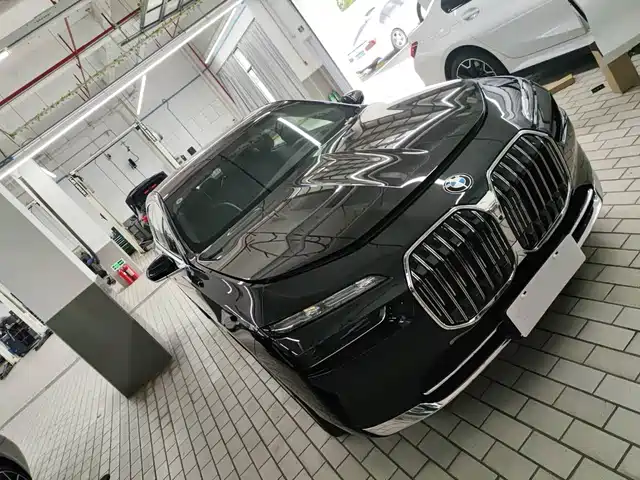 BMW  7 SERIES 2023