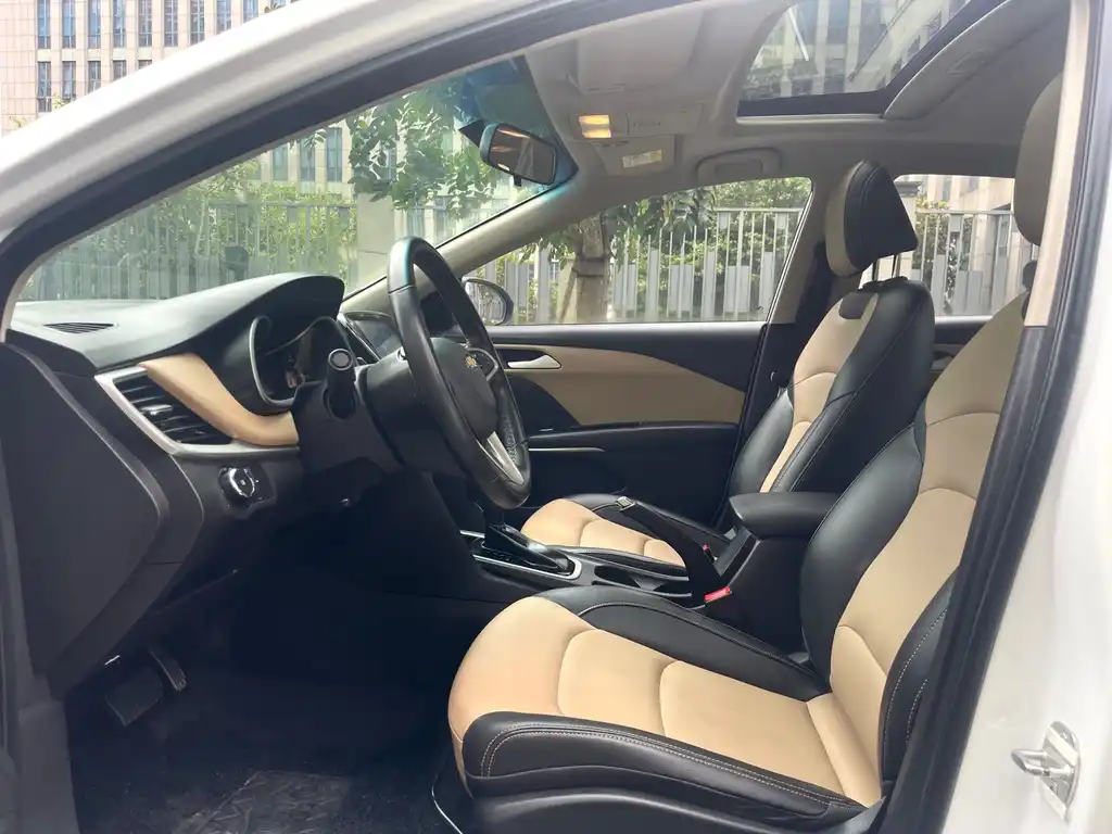 CHEVROLET CRUZE