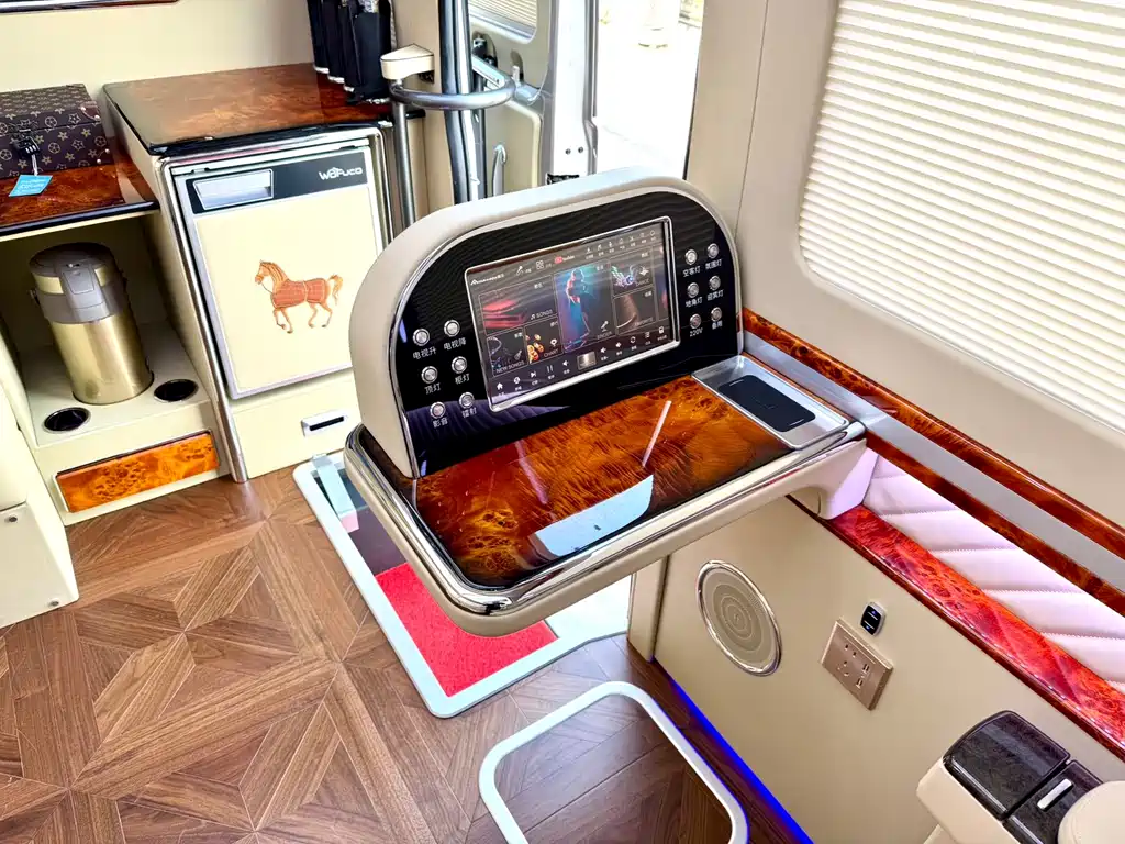 Hongqi HONGQI GUOYUE