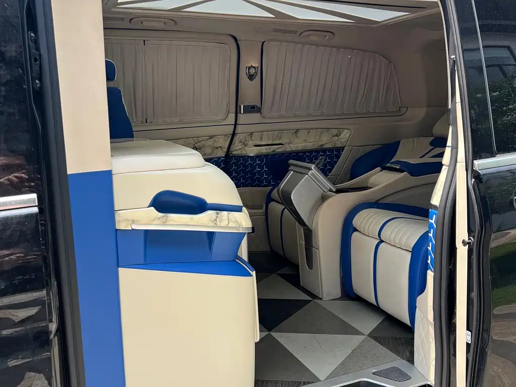 MERCEDES-BENZ V CLASS