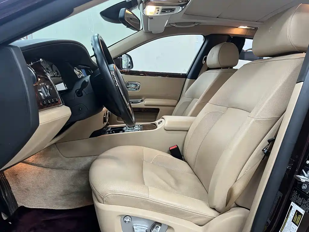 Rolls-Royce Ghost 2010 6.6T Standard
