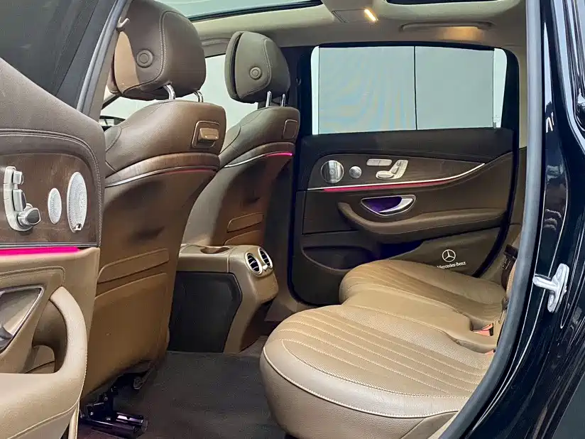 MERCEDES-BENZ E CLASS