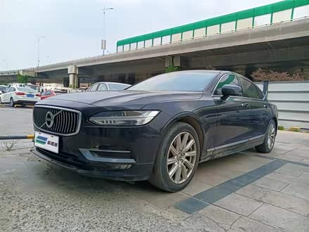 沃尔沃S90 2020款 T5 智逸豪华版
