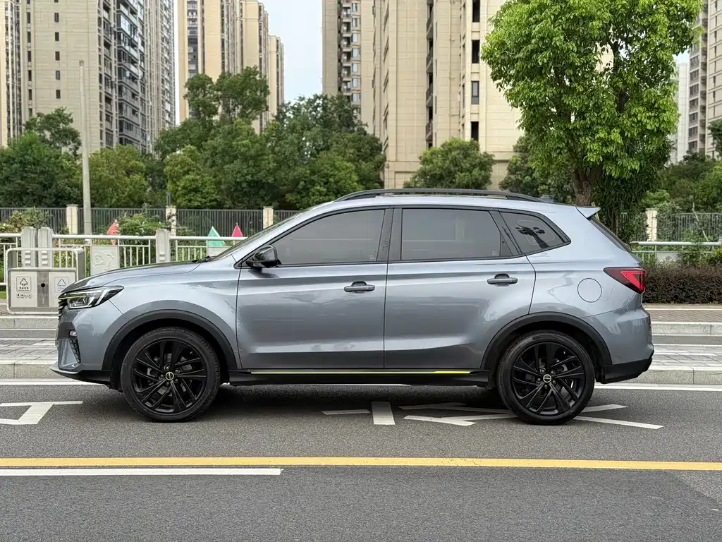 ROEWE RX5