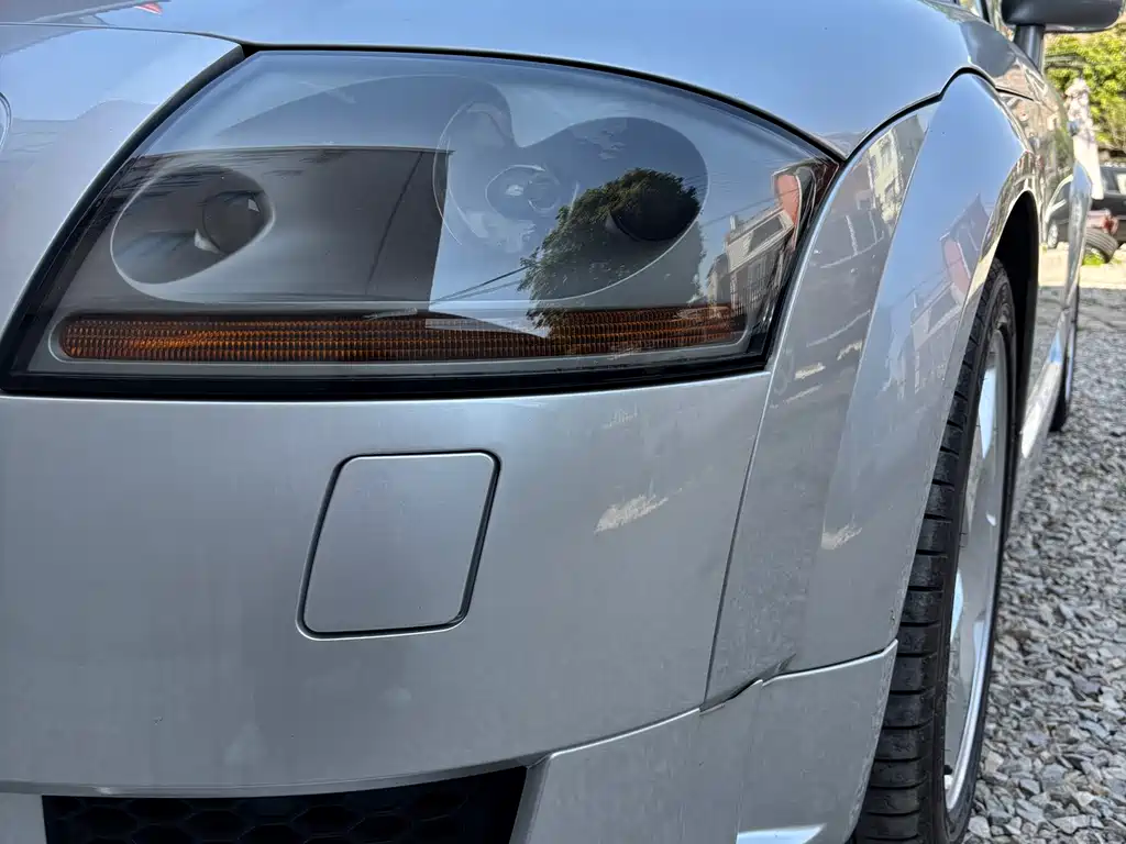 Audi TT 2004 3.2L AT