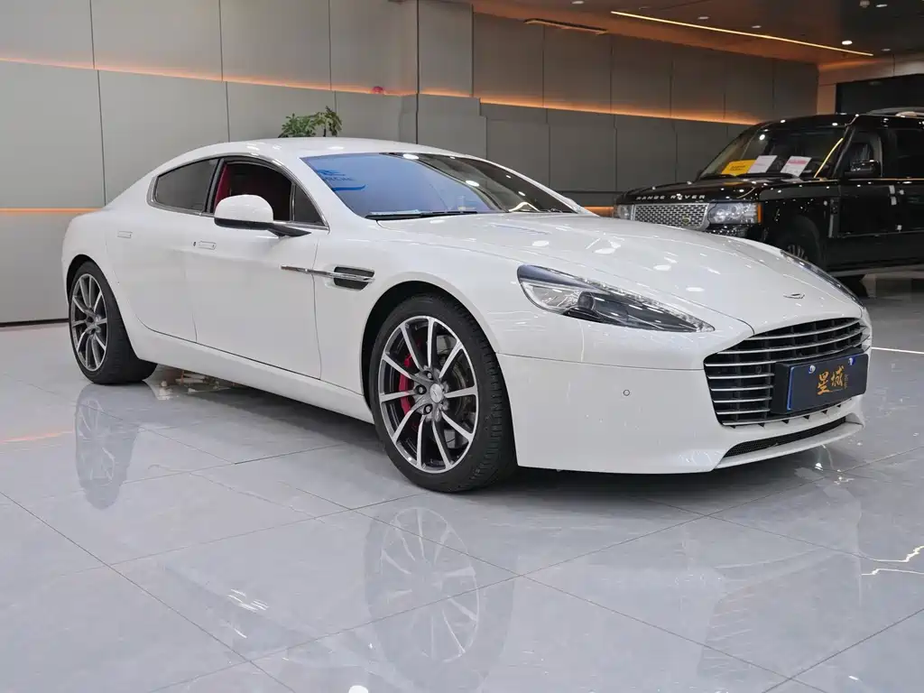 ASTON MARTIN RAPIDE