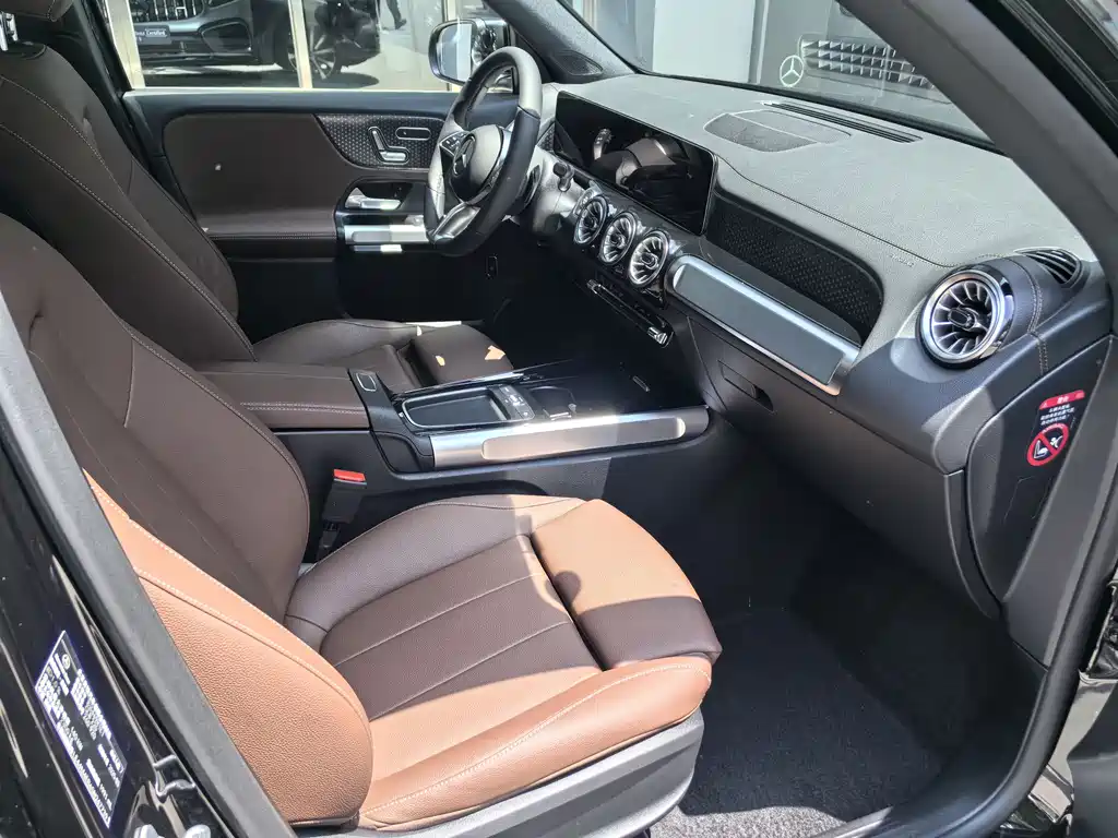 Mercedes-Benz GLB 2025 GLB 220 Fashion