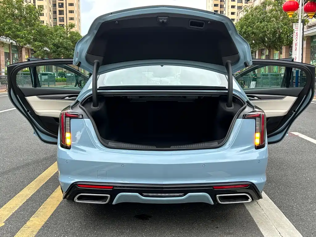 Cadillac CT5 — миниатюра 17
