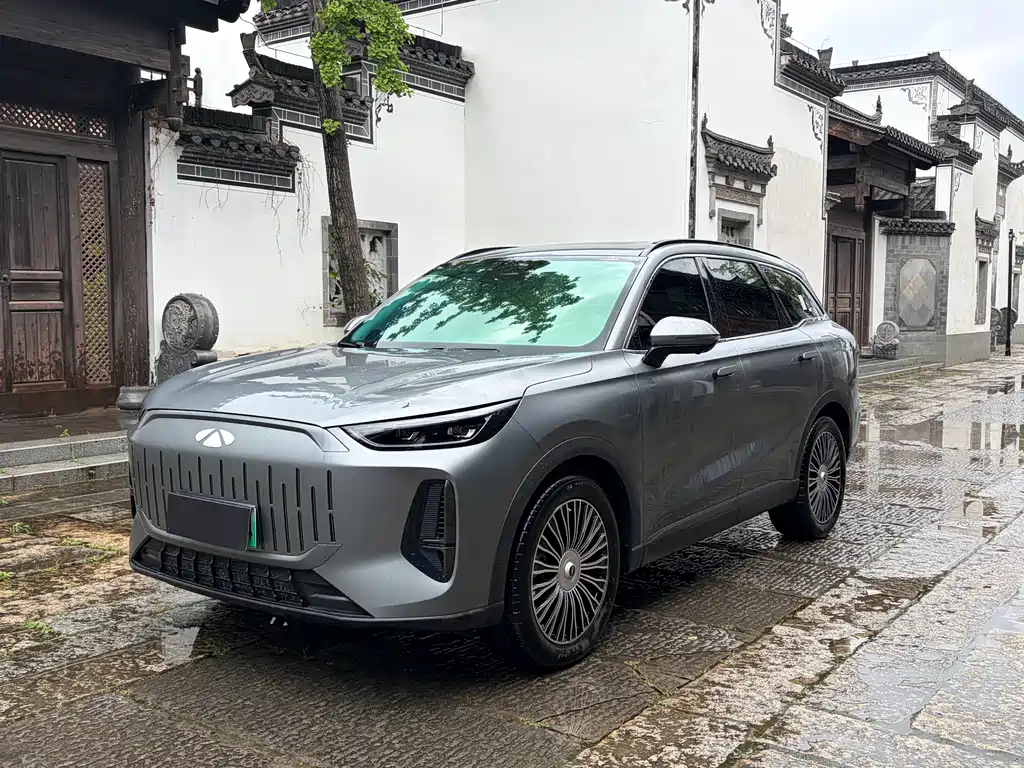 Chery T9