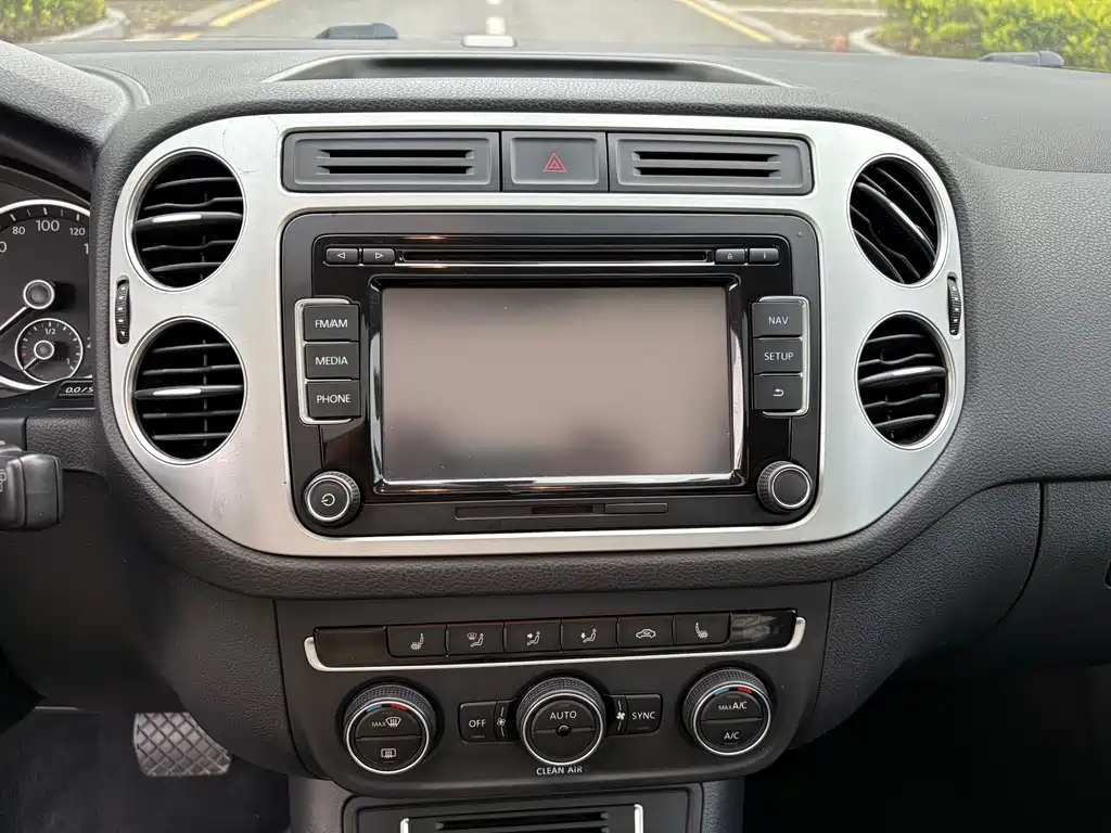 Volkswagen Tiguan 300TSI Auto 2WD Luxury Edition, фото 17