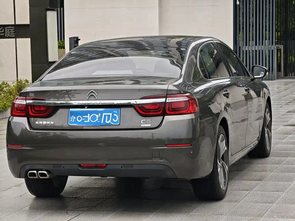 Citroen C6 — миниатюра 2