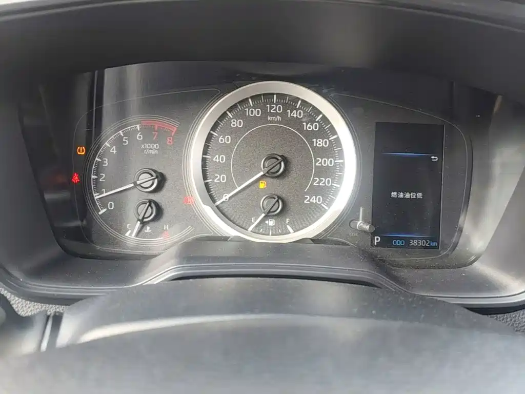 Toyota Corolla — миниатюра 12