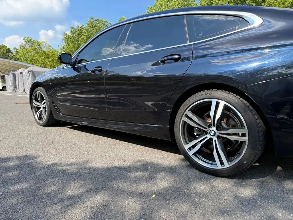 BMW 6 Series GT — миниатюра 6