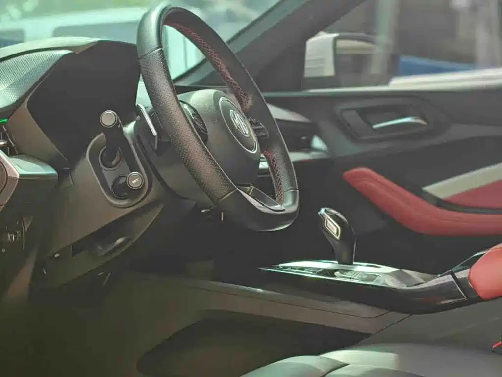 MG MG5 — миниатюра 7