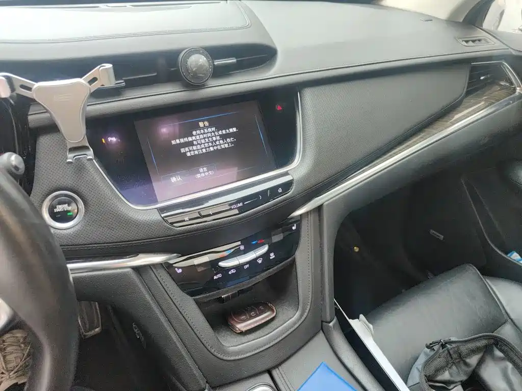 Cadillac XT5 2016 25T Luxury