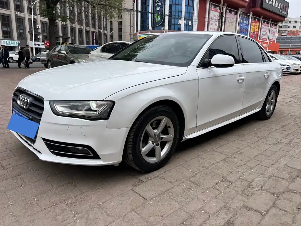 Купить Audi A4L