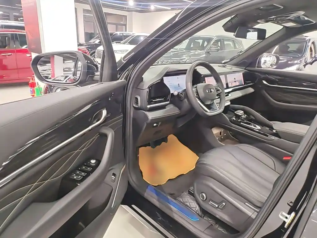 Geely Xingyue L — миниатюра 16