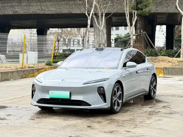 NIO NIO ET5