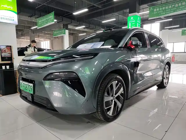 BYD TANG L 2025