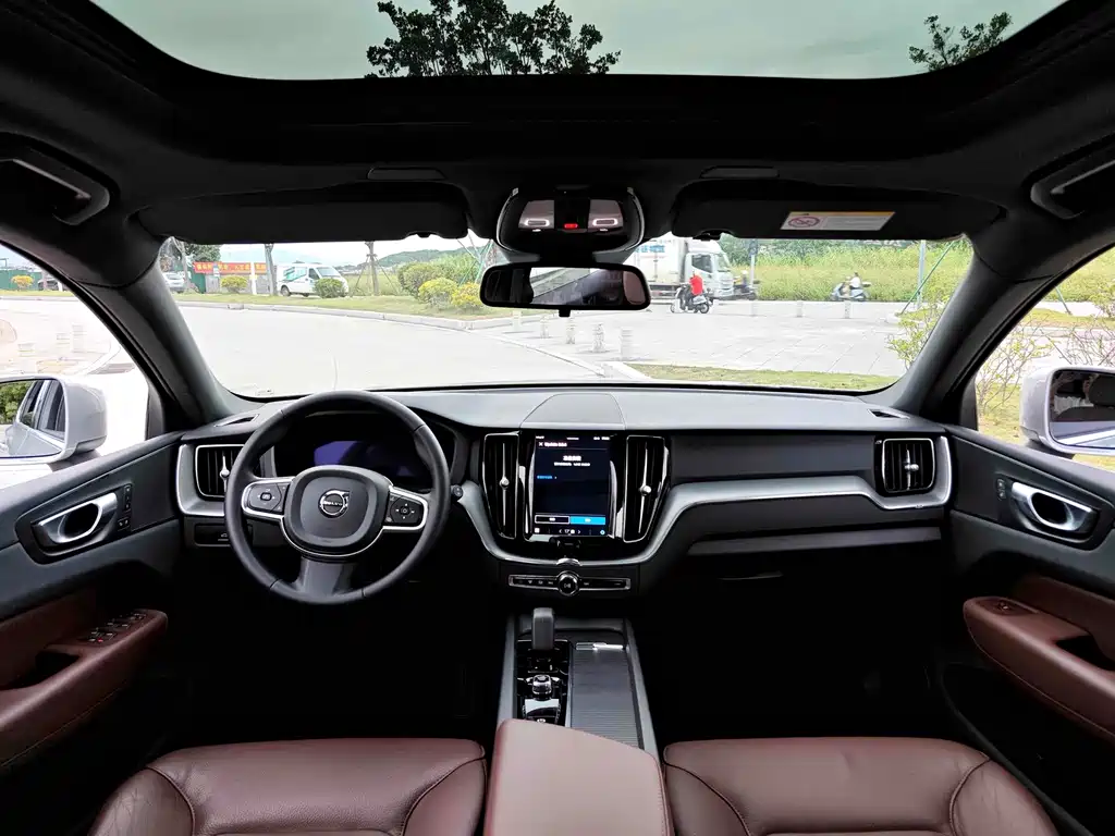 Volvo XC60 — миниатюра 9