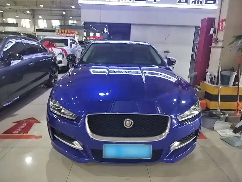Jaguar XE — миниатюра 3