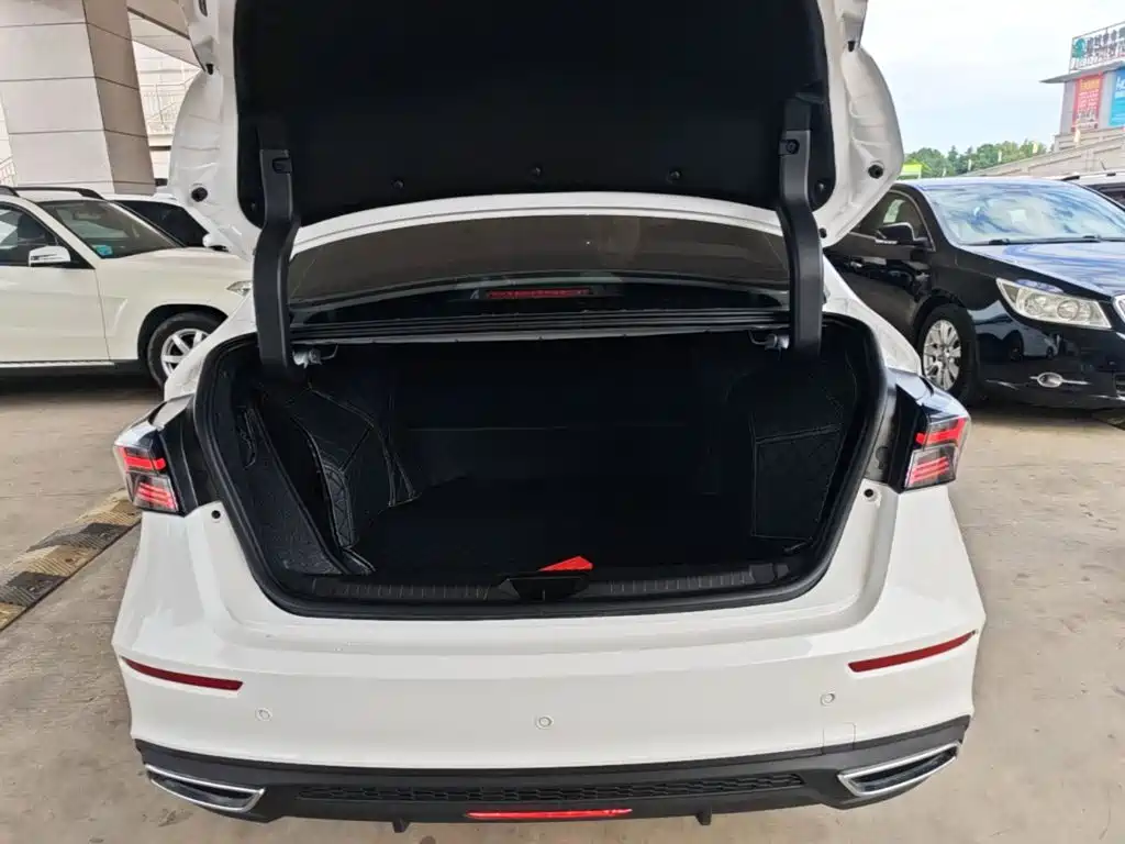 Chery Arrizo 5 PLUS — миниатюра 19