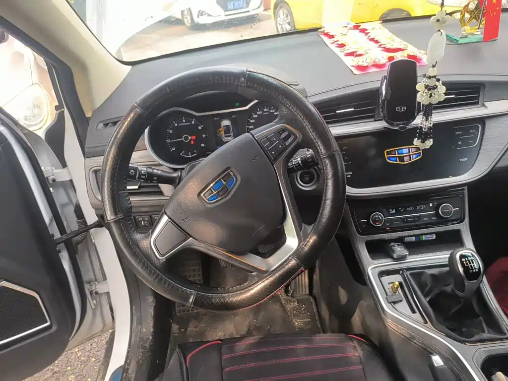 Geely Emgrand GS — миниатюра 3