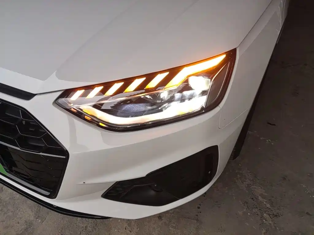 Audi A4L — миниатюра 24